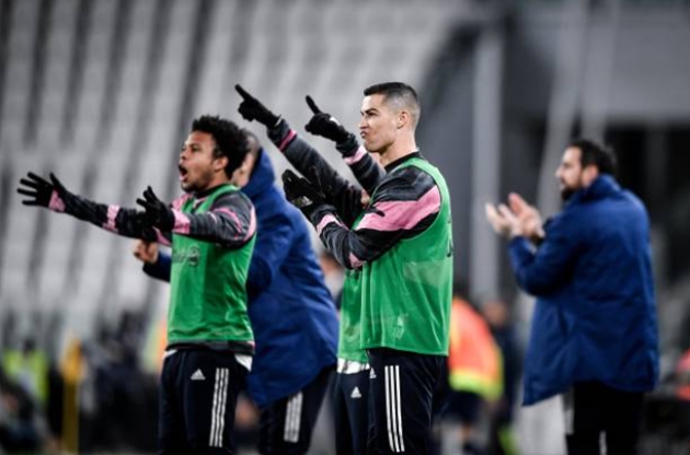 Ronaldo "tỏ thái độ" khi đồng đội biếu bàn thắng cho Lazio