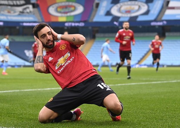 Ghi bàn đánh gục Man City, Bruno có hành động 'đốn tim' CĐV Man Utd
