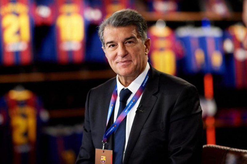 Vừa đắc cử, Joan Laporta đã lên kế hoạch thanh trừng “bom xịt” của Barca