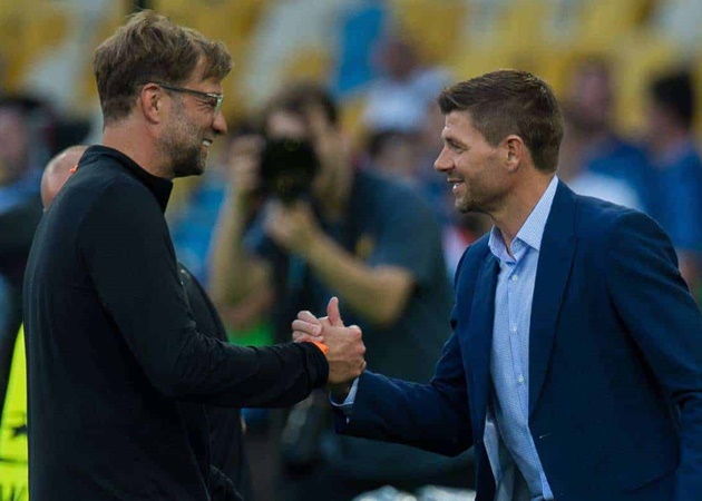 XONG! Steven Gerrard đáp trả tin đồn thay Klopp dẫn dắt Liverpool