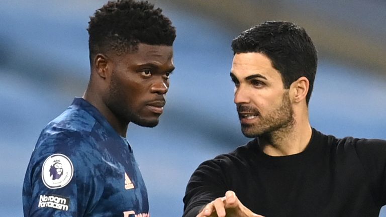 Ảnh bài viết Arteta lý giải việc rút Partey khỏi sân trong hiệp 2 trận Olympiacos