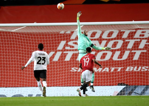 Yếu điểm chết người, Bruno và thần đồng không 'gánh' nổi Man Utd