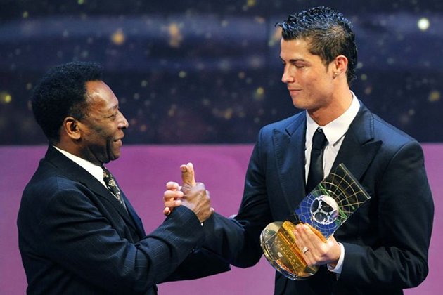 Bị xô đổ kỷ lục, 'Vua bóng đá' vẫn dành cho Ronaldo lời khen ngợi
