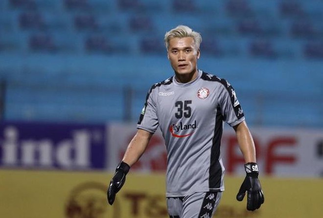 Đã rõ lý do Bùi Tiến Dũng vắng mặt ở trận derby Sài Gòn