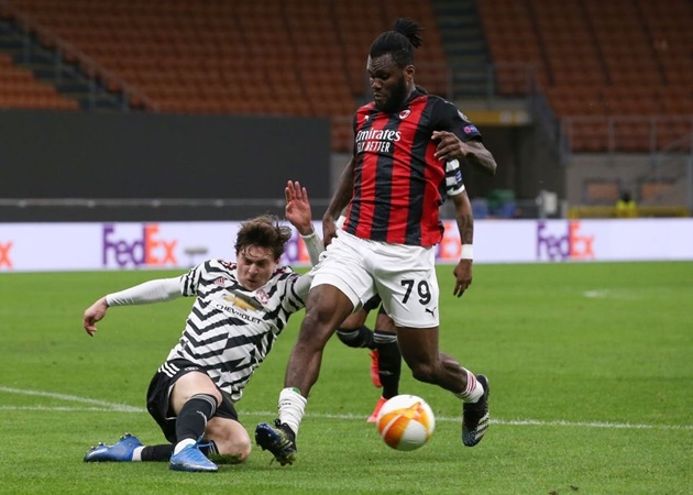 CĐV Man Utd: 'Họ gọi cậu ấy là Maldini Thụy Điển, tôi nghe nhiều rồi'