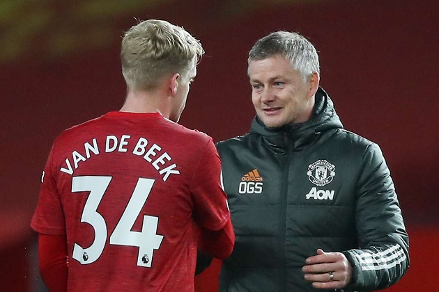 Ảnh bài viết Nhìn vào hành động đẹp của Van de Beek để thấy cảm phục Solskjaer