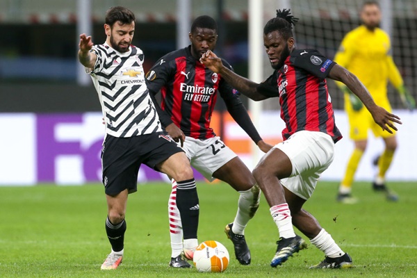 Ảnh bài viết Thắng nhọc, CĐV Man Utd muốn đem Matic đổi lấy “máy quét” của AC Milan