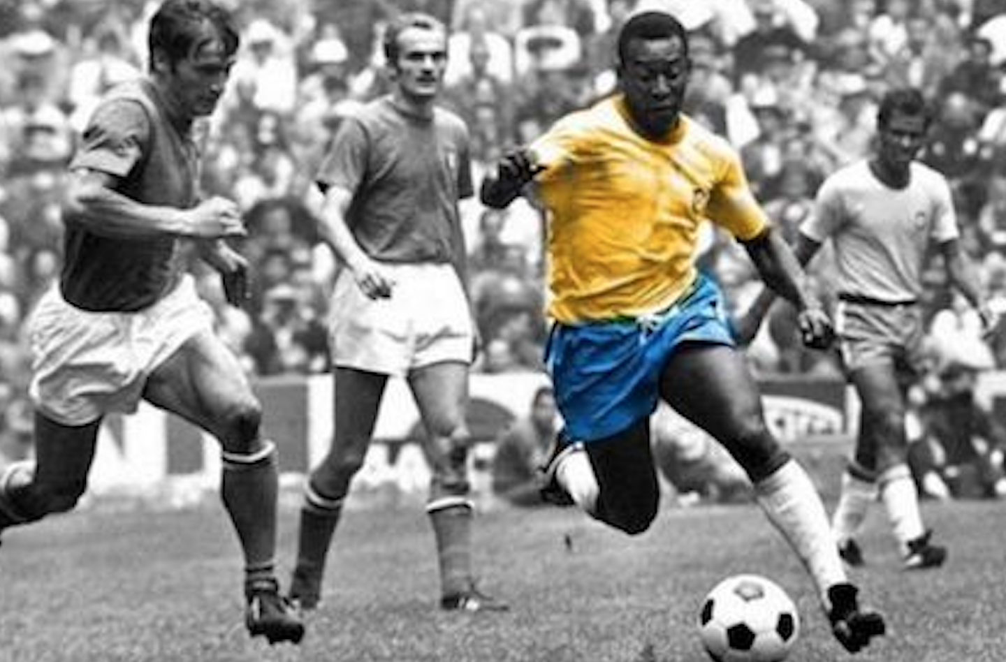 Những khoảnh khắc ấn tượng nhất của Pele tại World Cup