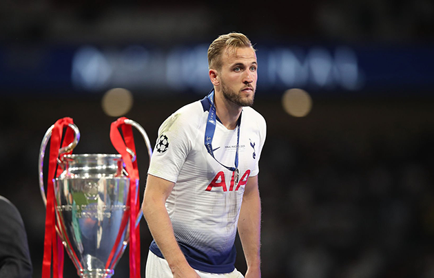 "Sẽ rất khó để Kane rời Tottenham lúc này, dù cậu ấy muốn điều đó"