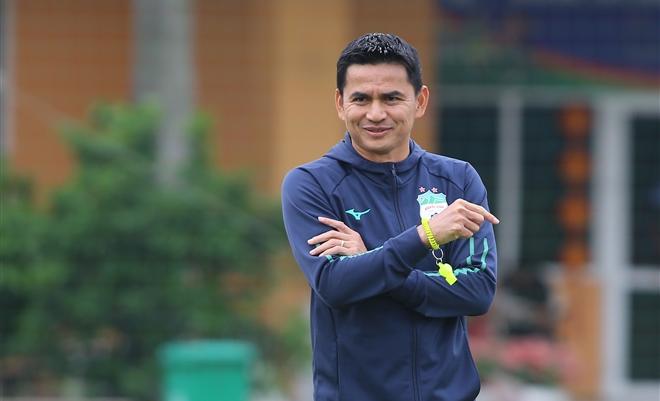 Đưa HAGL lên đỉnh BXH, Kiatisak nói luôn về khả năng vô địch V-League