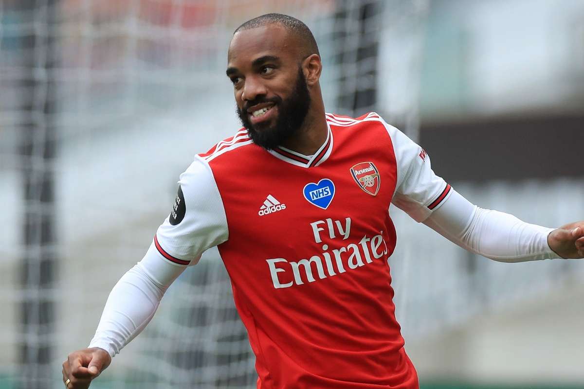 Xác định 2 “họng pháo” thay thế, Arsenal sẵn sàng chia tay Lacazette