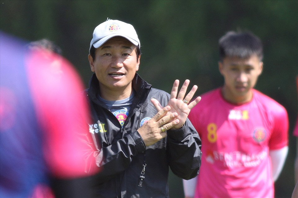 NÓNG! Sài Gòn FC sa thải HLV Nhật Bản sau chuỗi 3 trận thua liên tiếp