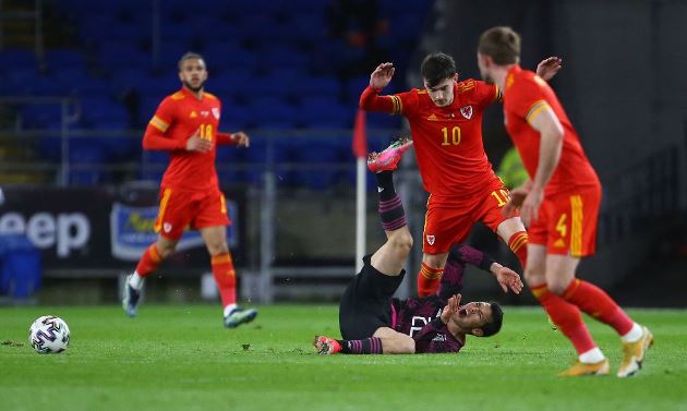 Trôi dạt ở châu Âu, nhưng 'niềm hy vọng' của Man Utd là số 10 ở ĐTQG