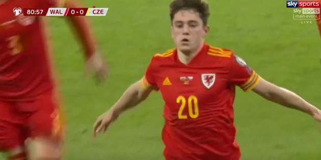 Ghi bàn ngỡ ngàng, sao Man United một tay giành 3 điểm cho đội nhà