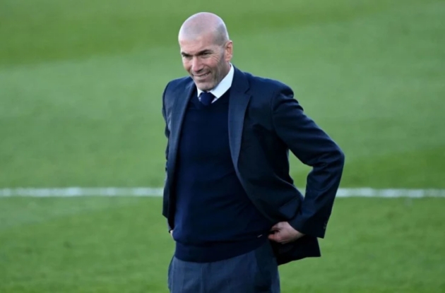Real đón 2 viện binh, "người không phổi" trở lại với Zidane