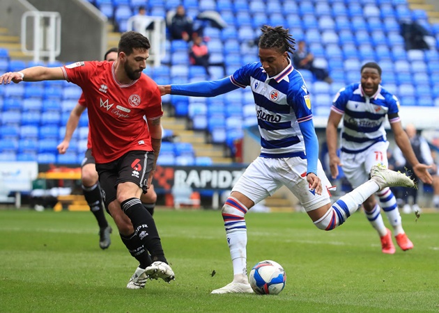 Ảnh bài viết 5 bàn + 10 kiến tạo, 'Sterling 2.0' làm Liverpool đứng ngồi không yên