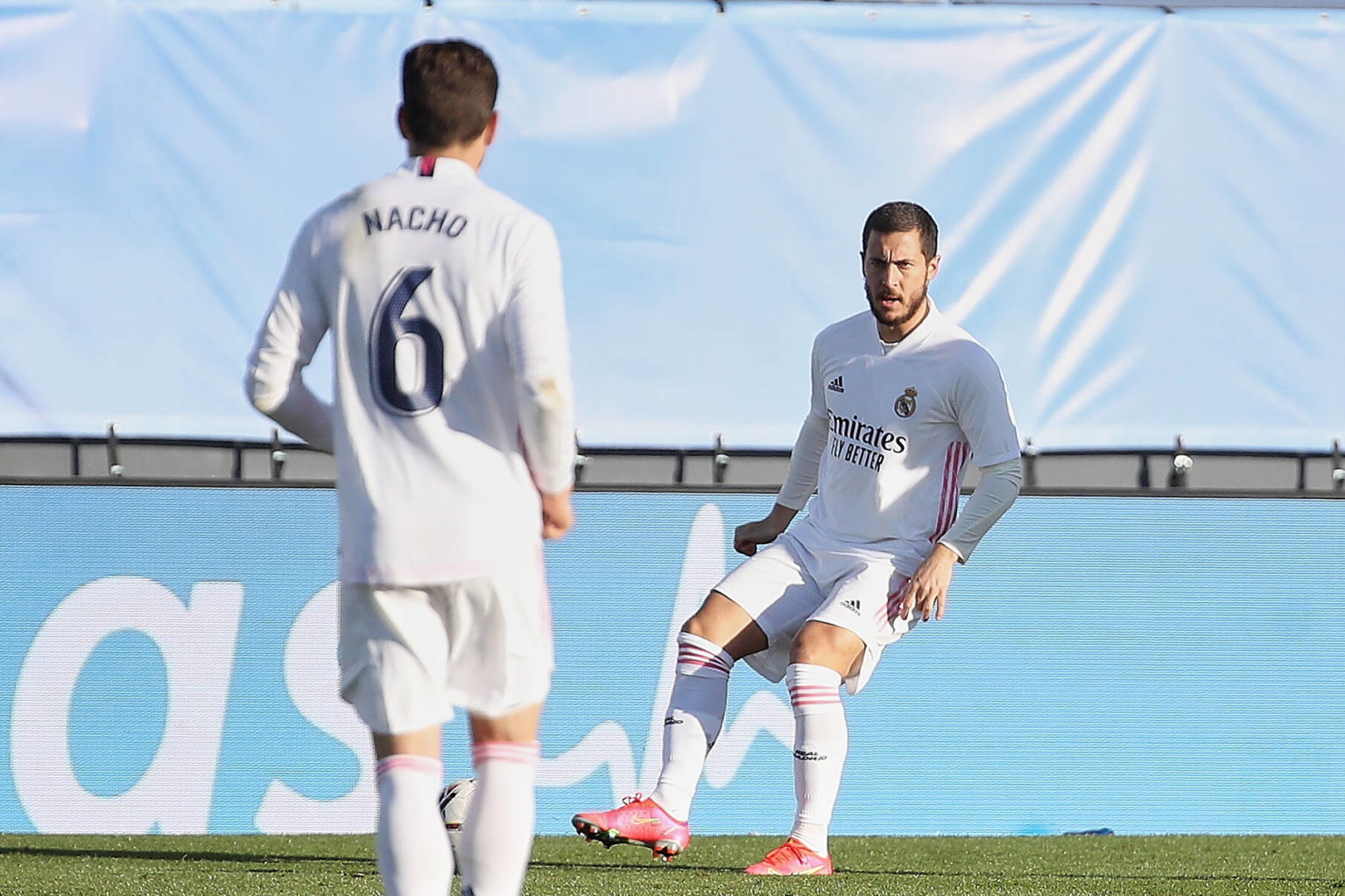 Ảnh bài viết Real Madrid chào đón sự trở lại của “hung thần Liverpool” trước vòng tứ kết