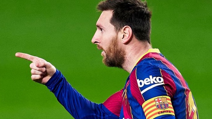 Leo Messi: “Không thể tin được trọng tài muốn phạt thẻ tôi”