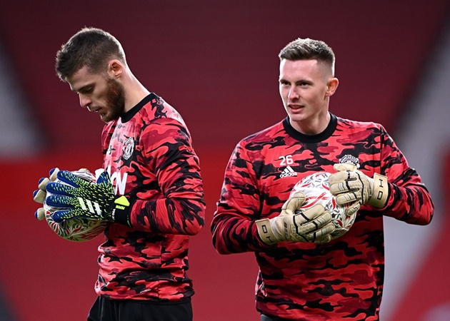 Ảnh bài viết Solskjaer hé lộ lý do chọn Dean Henderson, gạch tên De Gea