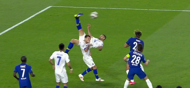  Siêu phẩm phút cuối, Chelsea 'run rẩy' vào bán kết Champions League