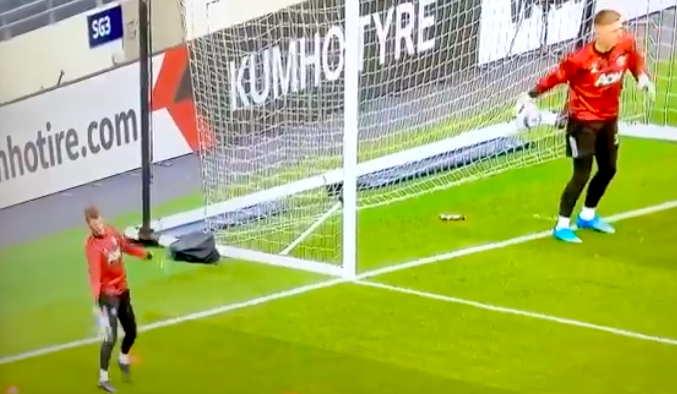 Ảnh bài viết CHOÁNG! De Gea thế này, bảo sao mất vị trí vào tay Henderson