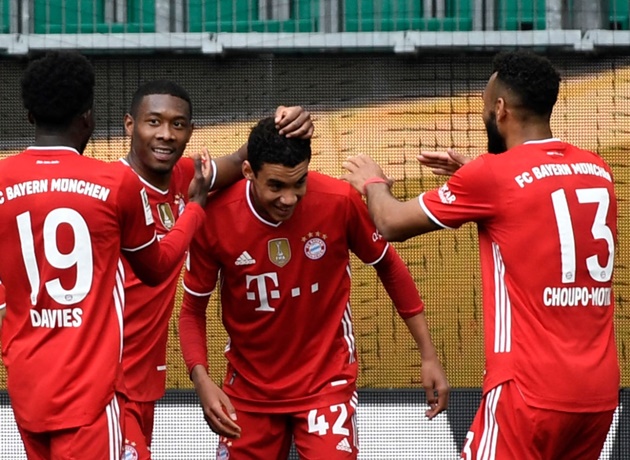 Thần đồng 18 tuổi rực sáng, Bayern cho Leipzig hít khói