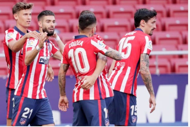 Đánh tennis, Atletico đẩy sức ép về phía Real và Barca