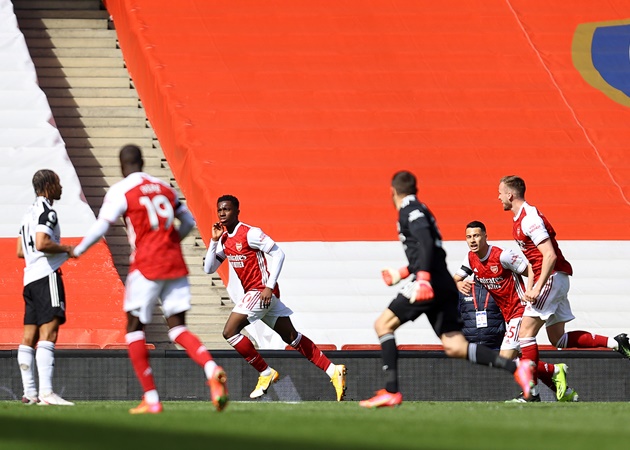 'Nhân tố X' bùng nổ, Arsenal thoát thua ngoạn mục tại Emirates