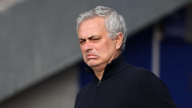 Cầu thủ Spurs ăn mừng khi Mourinho ra đi, chỉ 5 người buồn bã