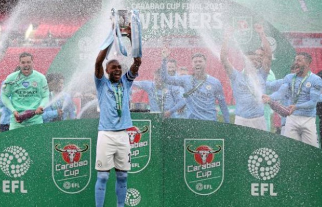 Áp đảo tổng lực, Man City giải mã 'xe buýt' Tottenham, lên ngôi lịch sử