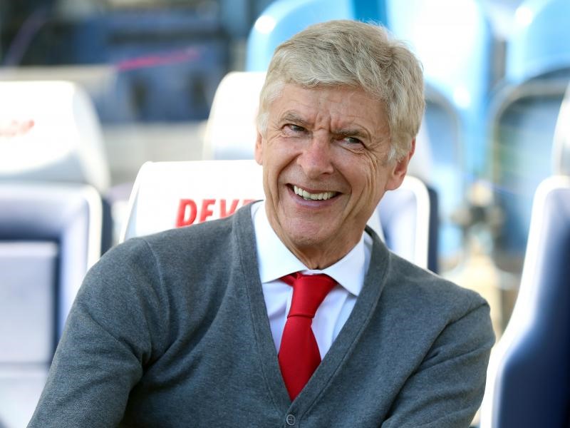 "Giáo sư" Wenger cảnh báo Chelsea 1 điều sau trận hòa Real Madrid
