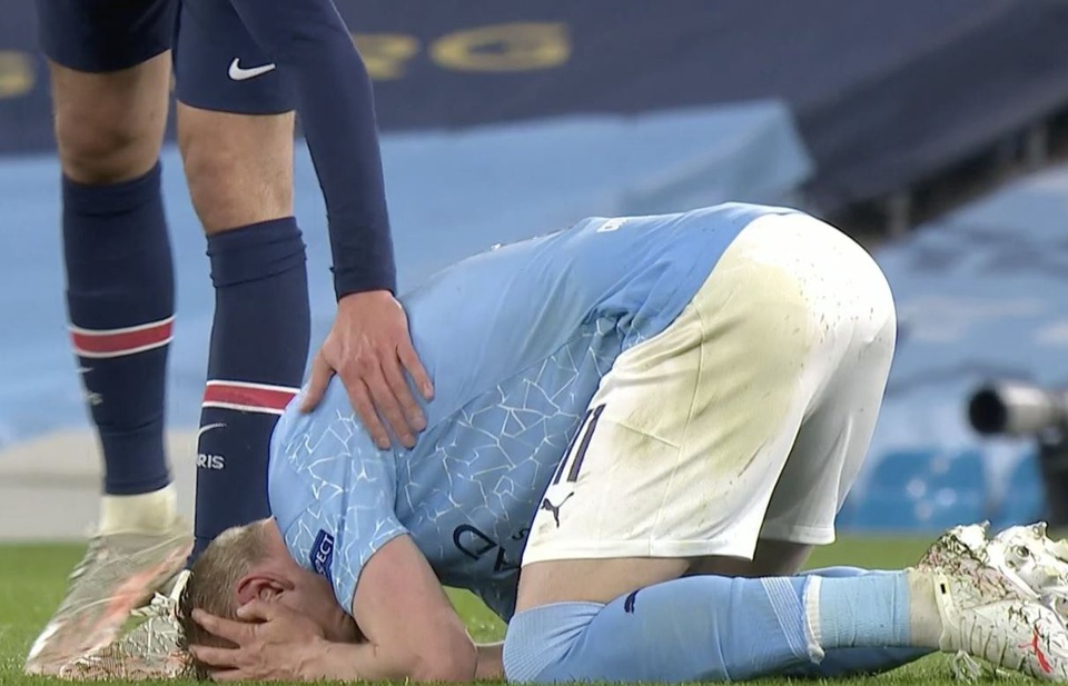 Ảnh bài viết Nước mắt đã rơi trong đêm lịch sử