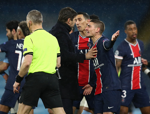 Ảnh bài viết "Trọng tài văng tục với PSG"