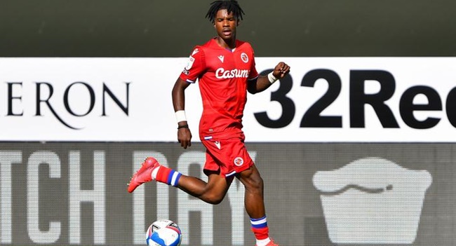 CHÍNH THỨC: Bayern đón tân binh, đối trọng cho Alphonso Davies
