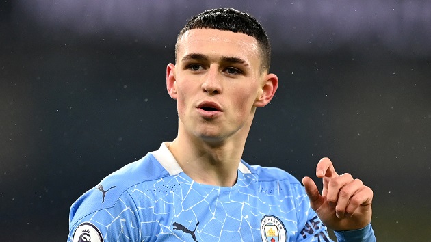 Ảnh bài viết Phil Foden đứng trước cơ hội "ngồi chung mâm" với Ronaldo và Bale