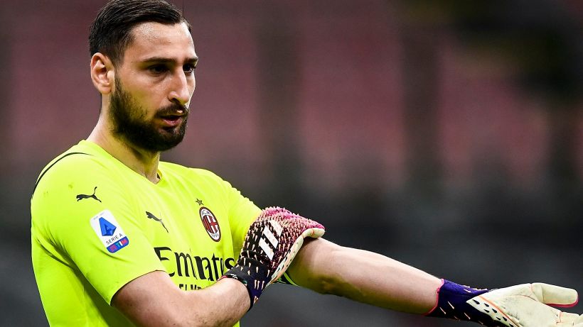 Ảnh bài viết Rời Milan vì tiền, "tiểu Buffon" bị chỉ trích thậm tệ 