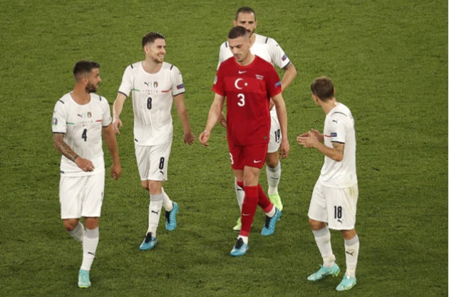 Ảnh bài viết 'Điệp viên' Juve góp sức, Ý thắng tưng bừng ngày khai màn EURO