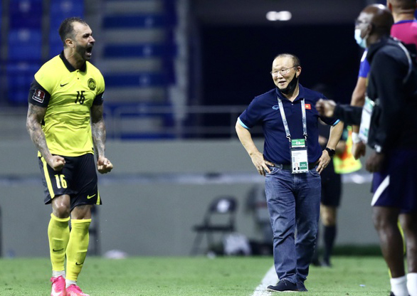 Ảnh bài viết Thầy Park phản ứng bất ngờ khi Malaysia ghi bàn từ chấm 11m
