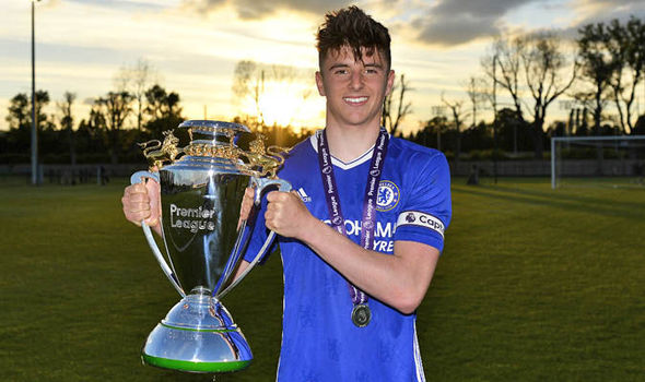 Ảnh bài viết Mason Mount: Từ cậu bé nhỏ con ở Chelsea đến tương lai tuyển Anh