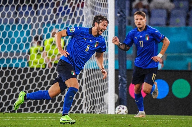 Ảnh bài viết Hủy diệt Thụy Sỹ, sao ĐT Ý bắt chước Ronaldo