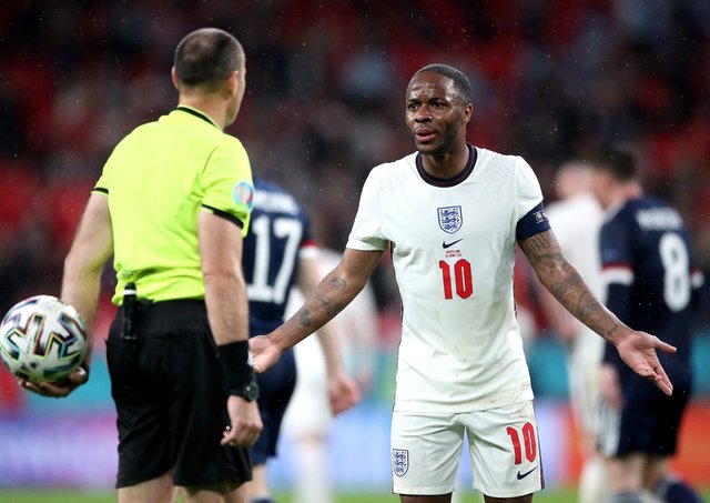 Ảnh bài viết Raheem Sterling đáp trả chỉ trích từ người hâm mộ