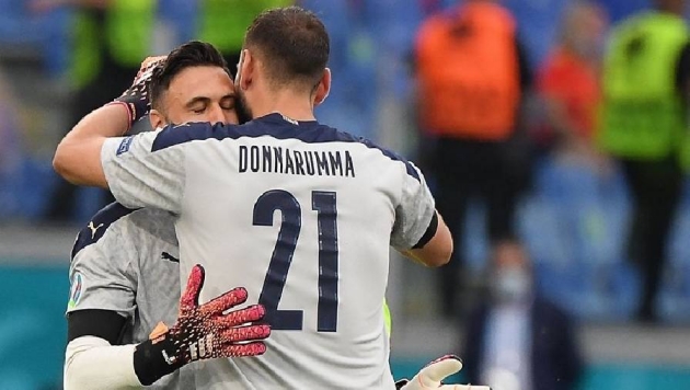 Ảnh bài viết Vì sao Roberto Mancini thay thủ môn ở phút 89?