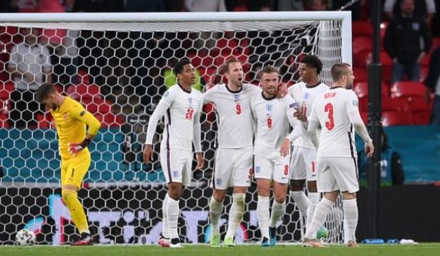 Ảnh bài viết Thắng CH Czech, Anh lên ngôi đầu bảng, Scotland bị loại