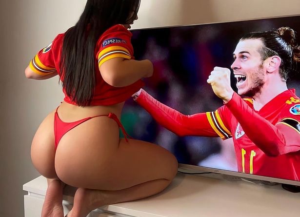 Ảnh bài viết CĐV nóng bỏng nhất xứ Wales tuyệt vọng vì Bale và đồng đội