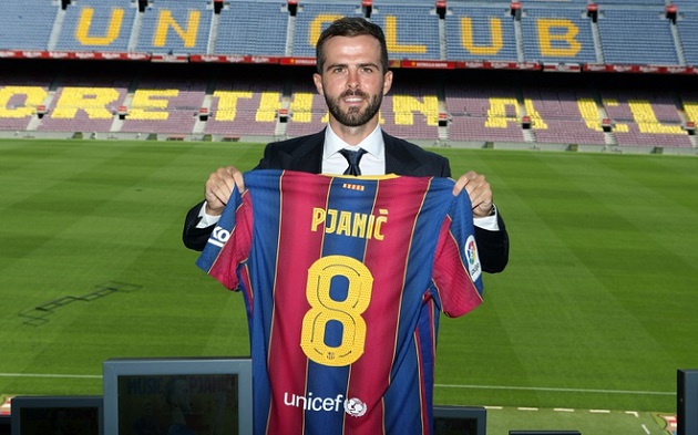 Chelsea toan tính thế nào trong thương vụ Miralem Pjanic?