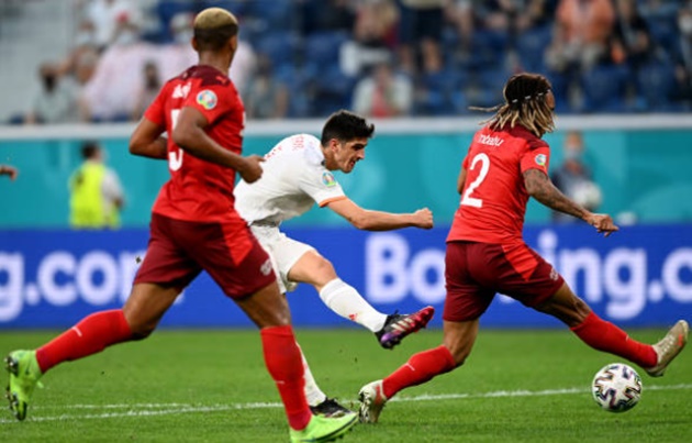 Ảnh bài viết Sao TBN nổi điên sau pha hỏng ăn khó tin