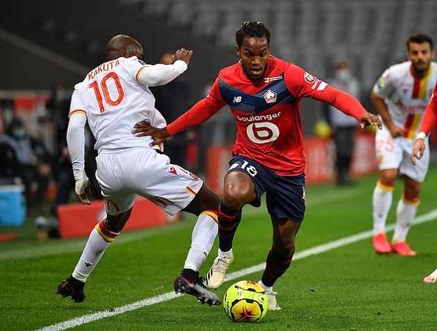 Thấy gì từ quyết tâm theo đuổi Renato Sanches của Mikel Arteta?