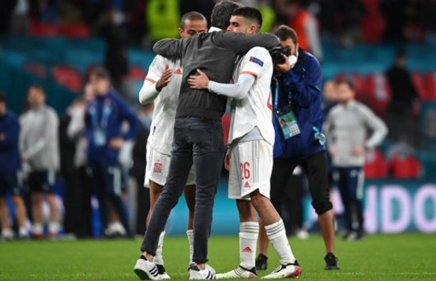 Ảnh bài viết  “Tôi chưa bao giờ thấy một cầu thủ 18 tuổi nào đá như Pedri"