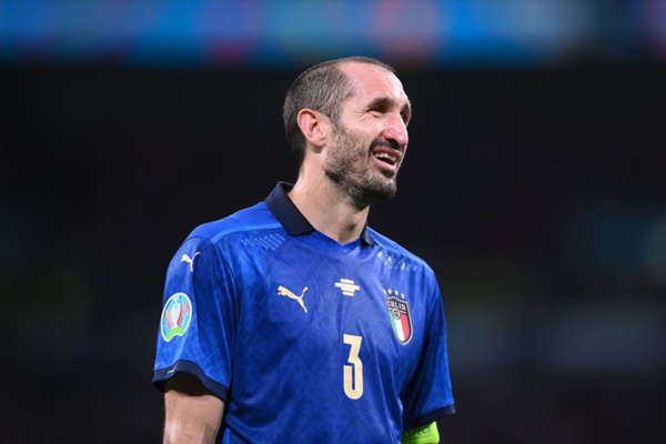Sự bền bỉ đáng kinh ngạc của Giorgio Chiellini dù sắp bước sang tuổi 37