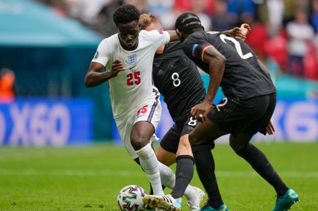 Ảnh bài viết Sao Arsenal sẽ xông vào, vặn sườn và loại bỏ sao Chelsea ở chung kết EURO?